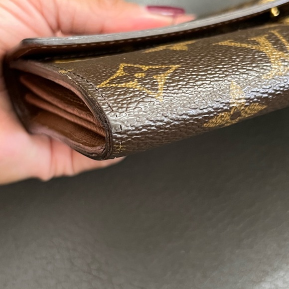 ‼️sold‼️Louis Vuitton Sarah Wallet - Picture 11 of 16